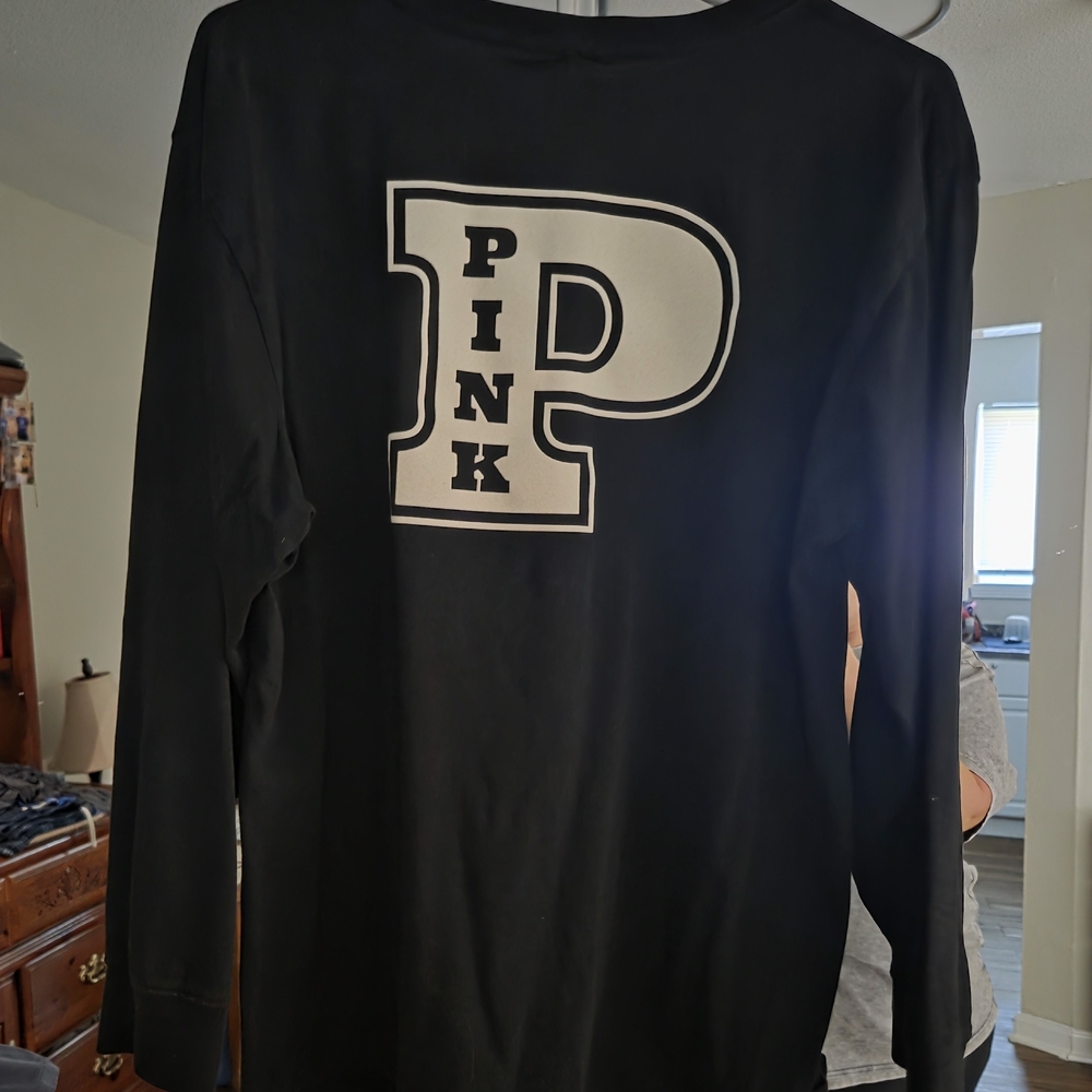 PINK Victoria's Secret Black Long Sleeve Tee